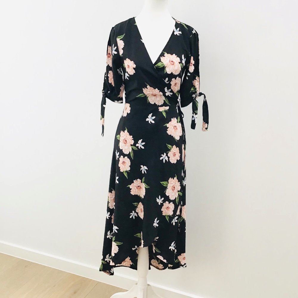 OSCAR ST. size S long black floral satin wrap dress with slit sleeves - Picture 1 of 8